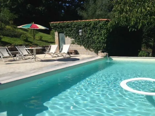 펜션 Castelo Do Castro Carrazedo (Amares)